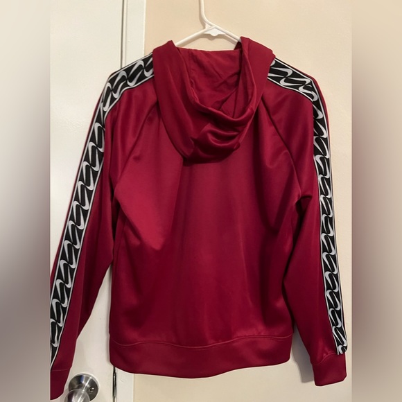 Nike zip-up hoodie - Picture 3 of 6